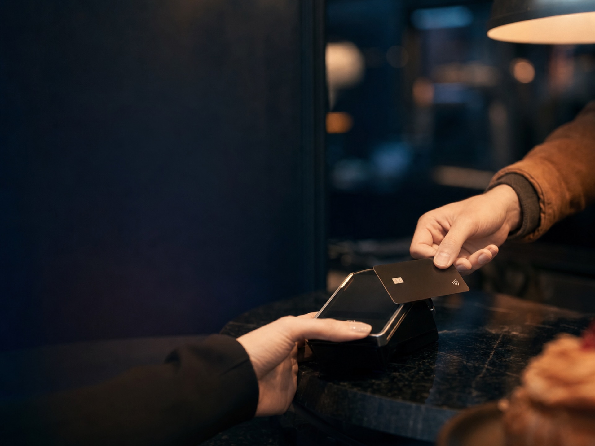 Contactless card payment on a terminal — fintech platform engagement